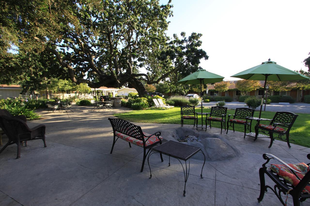 Meadowlark Inn Solvang Eksteriør billede